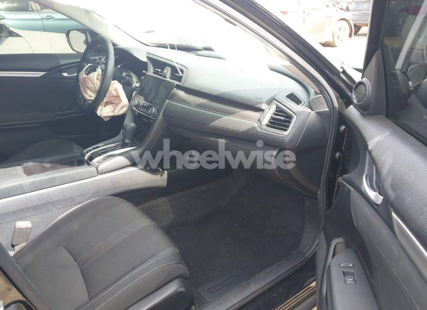 Photo 5 of 2016 Honda Civic EX-T (VIN 2HGFC1F33GH657780)