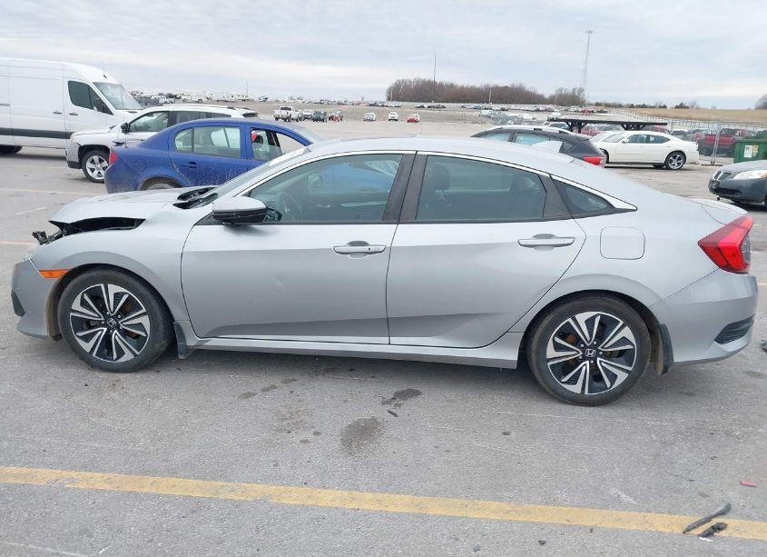 Photo 15 of 2016 Honda Civic EX-T (VIN 2HGFC1F33GH657794)