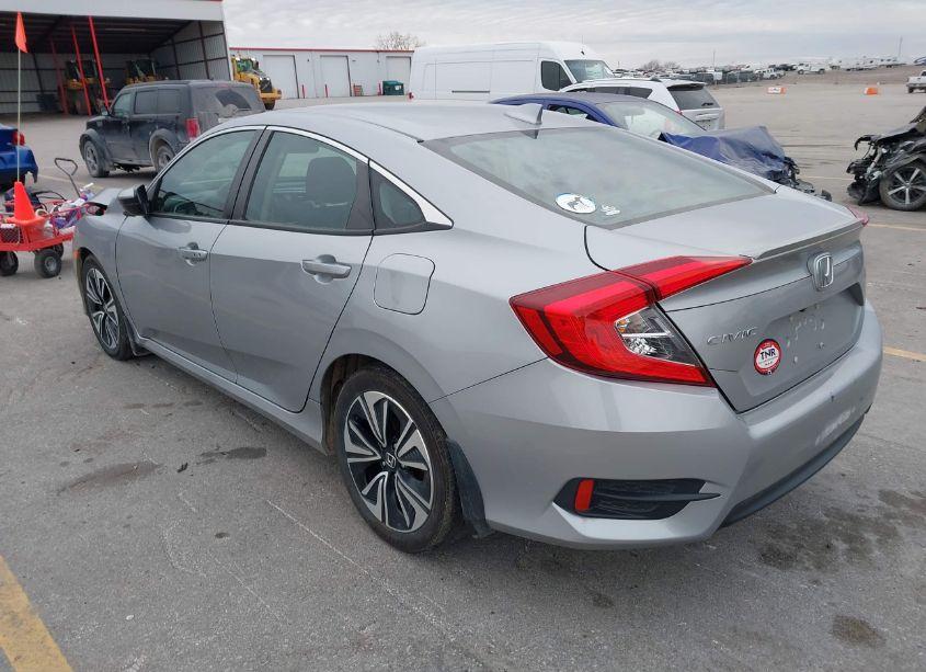 Photo 3 of 2016 Honda Civic EX-T (VIN 2HGFC1F33GH657794)