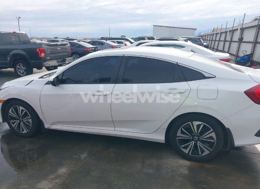 Photo 14 of 2016 Honda Civic EX-T (VIN 2HGFC1F34GH656105)