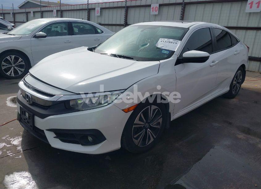 Photo 2 of 2016 Honda Civic EX-T (VIN 2HGFC1F34GH656105)