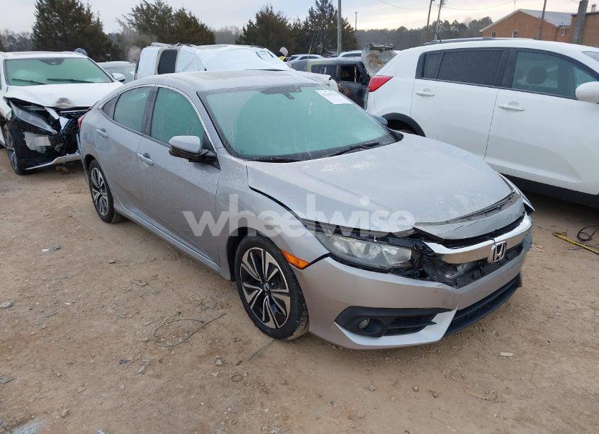 2016 Honda Civic EX-T (VIN 2HGFC1F35GH646697) main photo