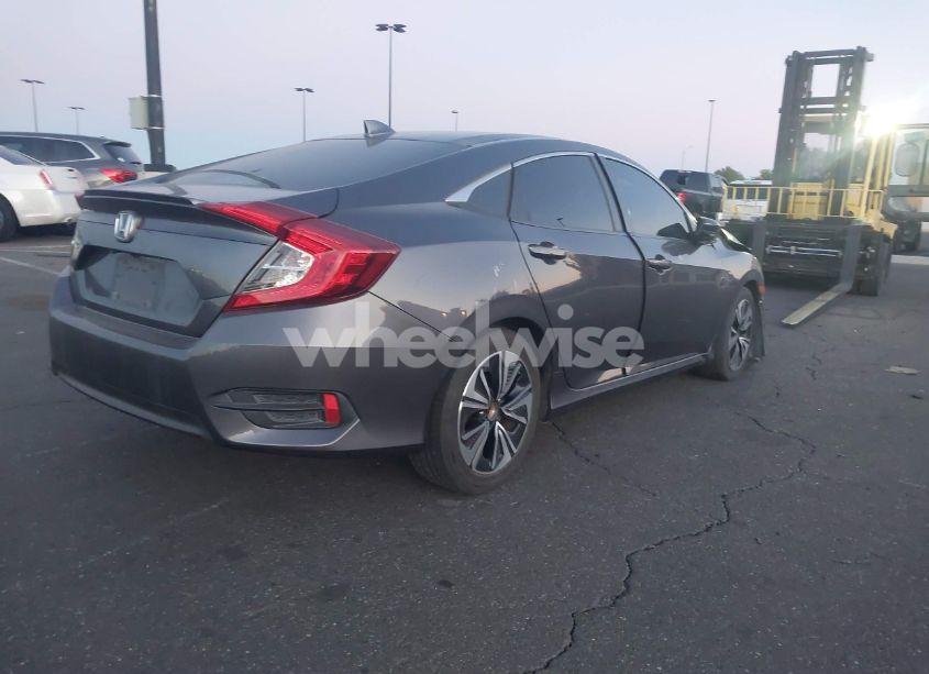 Photo 4 of 2017 Honda Civic EX-T (VIN 2HGFC1F35HH635278)