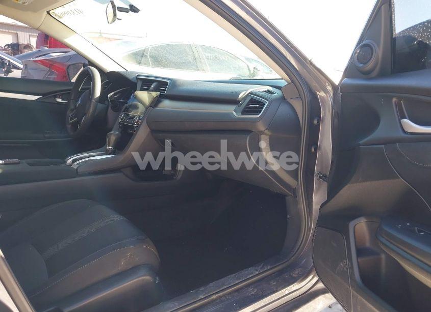 Photo 5 of 2017 Honda Civic EX-T (VIN 2HGFC1F35HH644305)