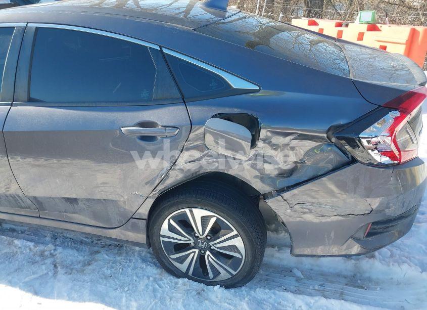 Photo 6 of 2017 Honda Civic EX-T (VIN 2HGFC1F35HH644305)