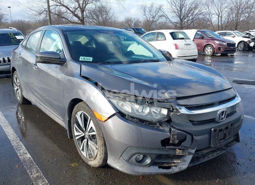 Photo 6 of 2018 Honda Civic EX-T (VIN 2HGFC1F35JH645282)