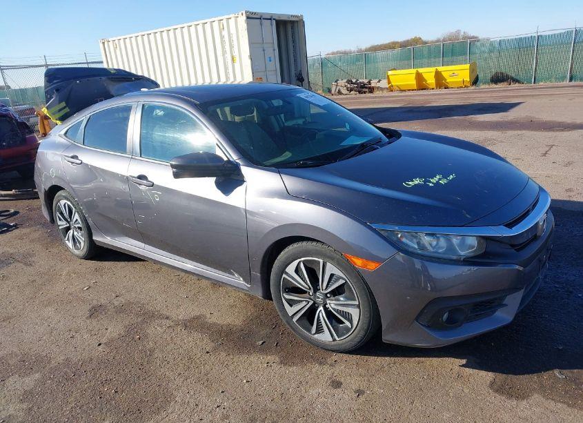2016 Honda Civic EX-T (VIN 2HGFC1F36GH639015) main photo