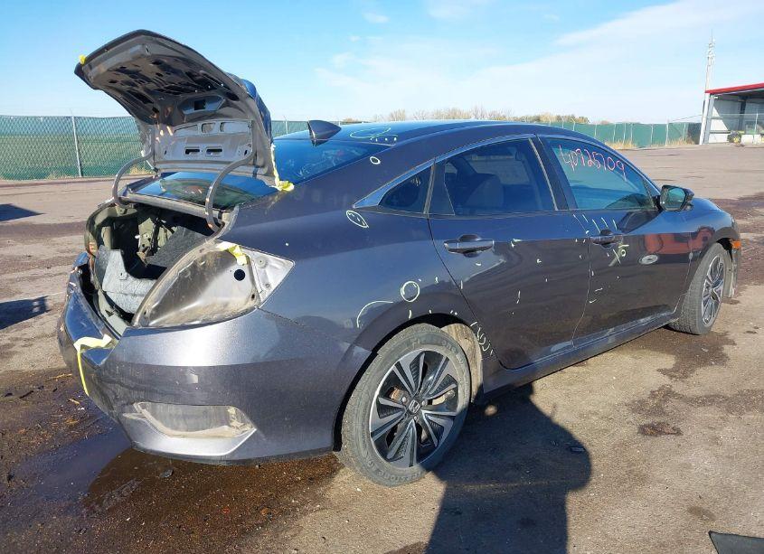 Photo 4 of 2016 Honda Civic EX-T (VIN 2HGFC1F36GH639015)
