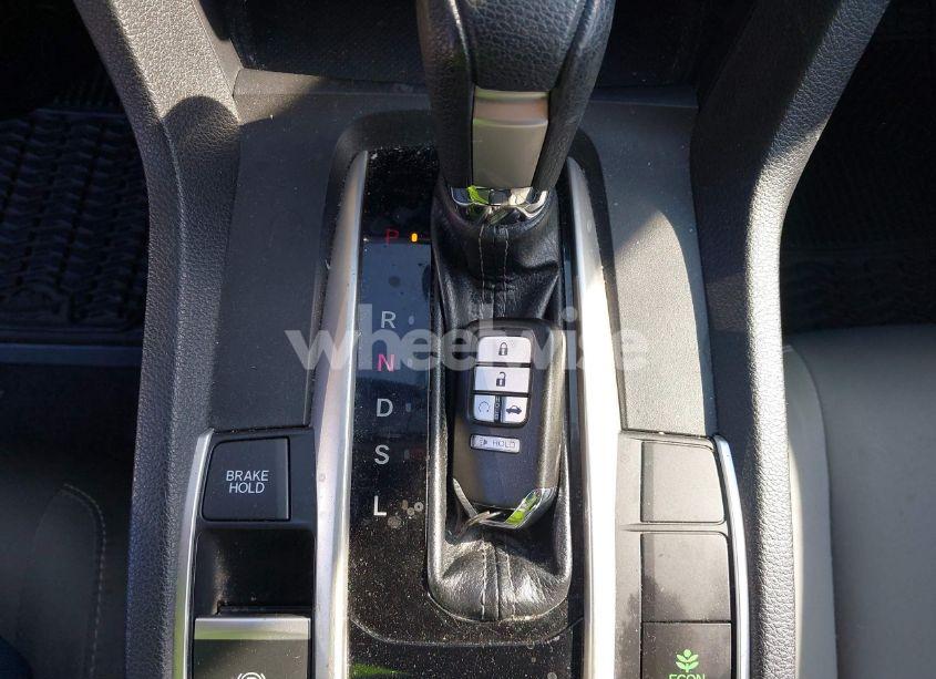 Photo 11 of 2017 Honda Civic EX-T (VIN 2HGFC1F36HH642742)