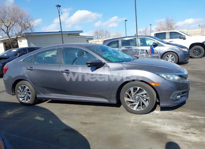 Photo 13 of 2017 Honda Civic EX-T (VIN 2HGFC1F36HH642742)