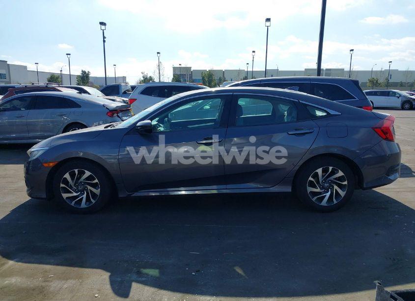 Photo 14 of 2017 Honda Civic EX-T (VIN 2HGFC1F36HH642742)