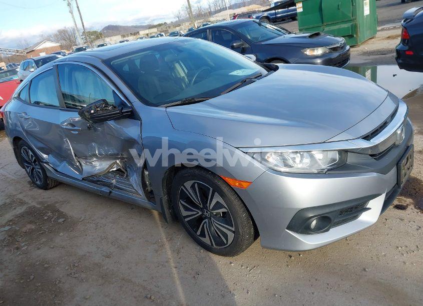 2018 Honda Civic EX-T (VIN 2HGFC1F36JH642441) main photo