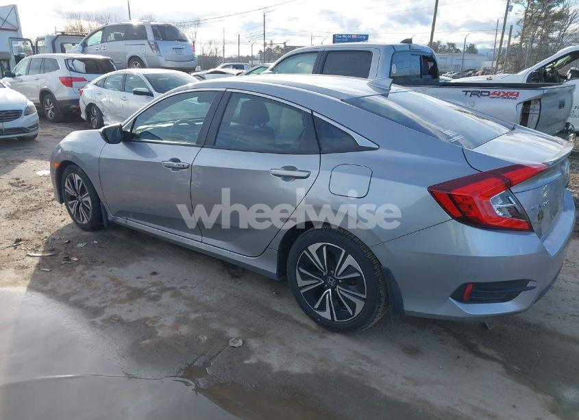 Photo 3 of 2018 Honda Civic EX-T (VIN 2HGFC1F36JH642441)