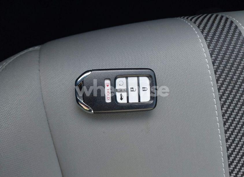 Photo 11 of 2016 Honda Civic EX-T (VIN 2HGFC1F37GH632400)