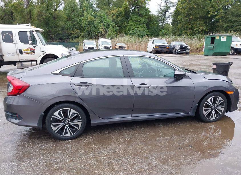 Photo 13 of 2016 Honda Civic EX-T (VIN 2HGFC1F37GH632400)