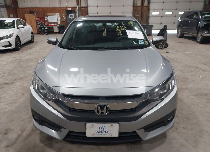 Photo 12 of 2017 Honda Civic EX-T (VIN 2HGFC1F37HH656102)