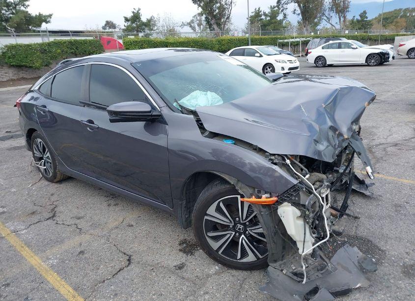 2018 Honda Civic EX-T (VIN 2HGFC1F37JH642688) main photo