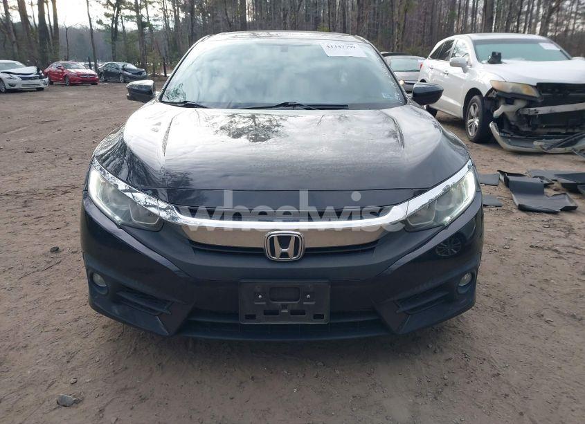 Photo 12 of 2018 Honda Civic EX-T (VIN 2HGFC1F38JH640237)
