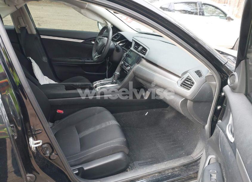 Photo 5 of 2018 Honda Civic EX-T (VIN 2HGFC1F38JH640237)