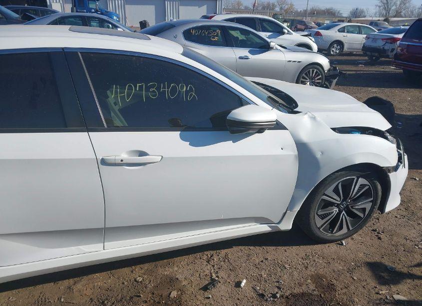 Photo 13 of 2016 Honda Civic EX-T (VIN 2HGFC1F39GH640403)