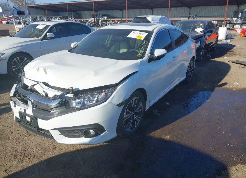 Photo 2 of 2016 Honda Civic EX-T (VIN 2HGFC1F39GH640403)