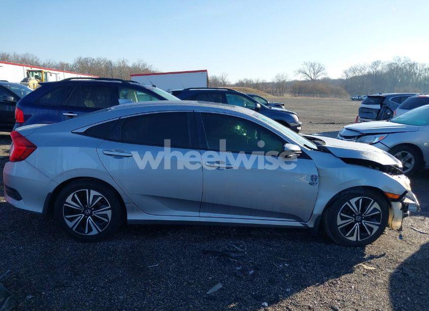 Photo 13 of 2016 Honda Civic EX-T (VIN 2HGFC1F39GH644306)