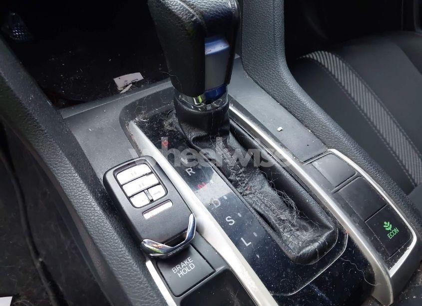 Photo 11 of 2016 Honda Civic EX-T (VIN 2HGFC1F39GH657766)