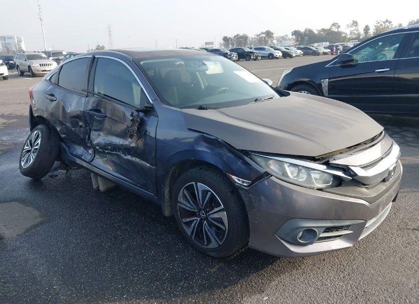 Photo 13 of 2017 Honda Civic EX-T (VIN 2HGFC1F39HH632352)