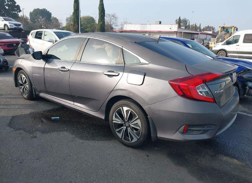 Photo 3 of 2017 Honda Civic EX-T (VIN 2HGFC1F39HH632352)
