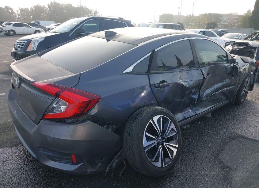 Photo 6 of 2017 Honda Civic EX-T (VIN 2HGFC1F39HH632352)