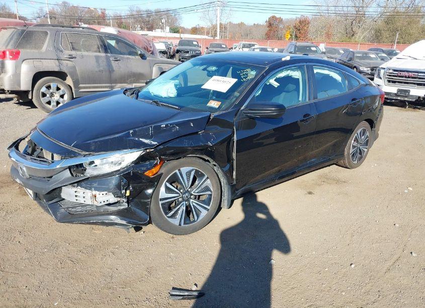 Photo 2 of 2017 Honda Civic EX-T (VIN 2HGFC1F39HH647756)