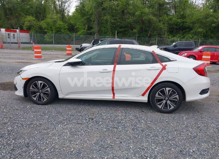 Photo 14 of 2018 Honda Civic EX-T (VIN 2HGFC1F39JH644166)