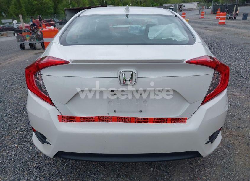 Photo 16 of 2018 Honda Civic EX-T (VIN 2HGFC1F39JH644166)