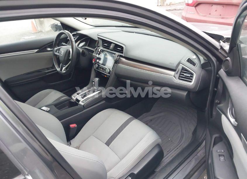 Photo 5 of 2021 Honda Civic EX (VIN 2HGFC1F3XMH703231)