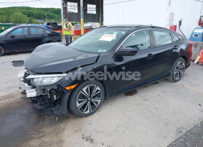 Photo 2 of 2016 Honda Civic EX-T (VIN 2HGFC1F46GH640027)