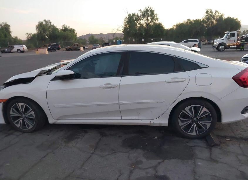 Photo 13 of 2017 Honda Civic EX-L (VIN 2HGFC1F70HH642982)