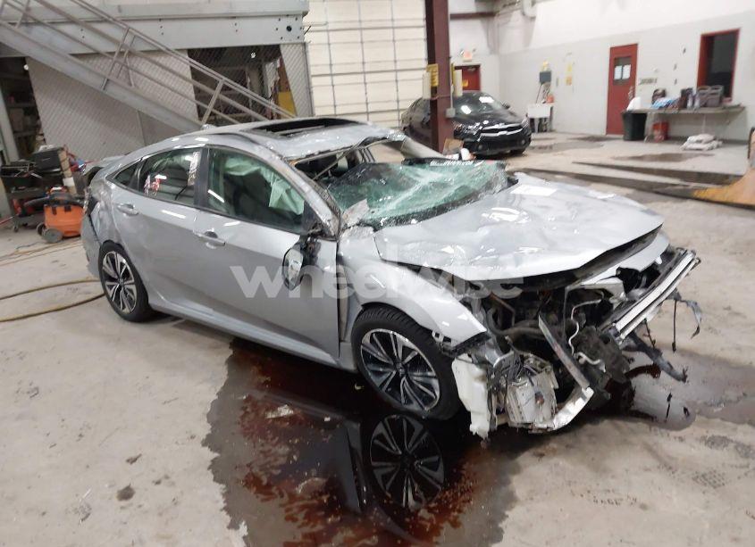 2017 Honda Civic EX-L (VIN 2HGFC1F71HH649858) main photo