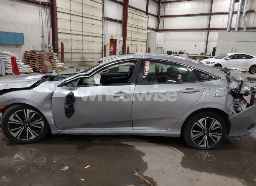 Photo 15 of 2017 Honda Civic EX-L (VIN 2HGFC1F71HH649858)