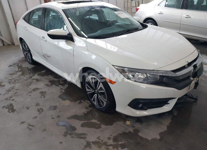 2017 Honda Civic EX-L (VIN 2HGFC1F71HH652307) main photo