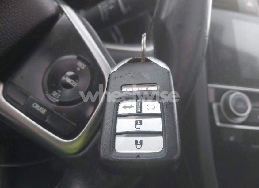 Photo 11 of 2017 Honda Civic EX-L (VIN 2HGFC1F71HH652307)