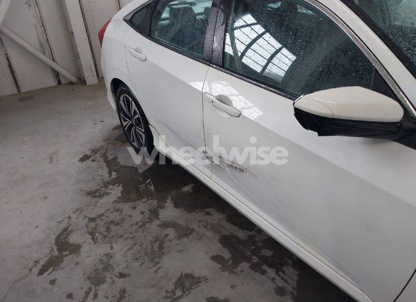 Photo 13 of 2017 Honda Civic EX-L (VIN 2HGFC1F71HH652307)