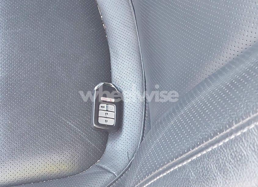 Photo 11 of 2018 Honda Civic EX-L (VIN 2HGFC1F71JH642625)