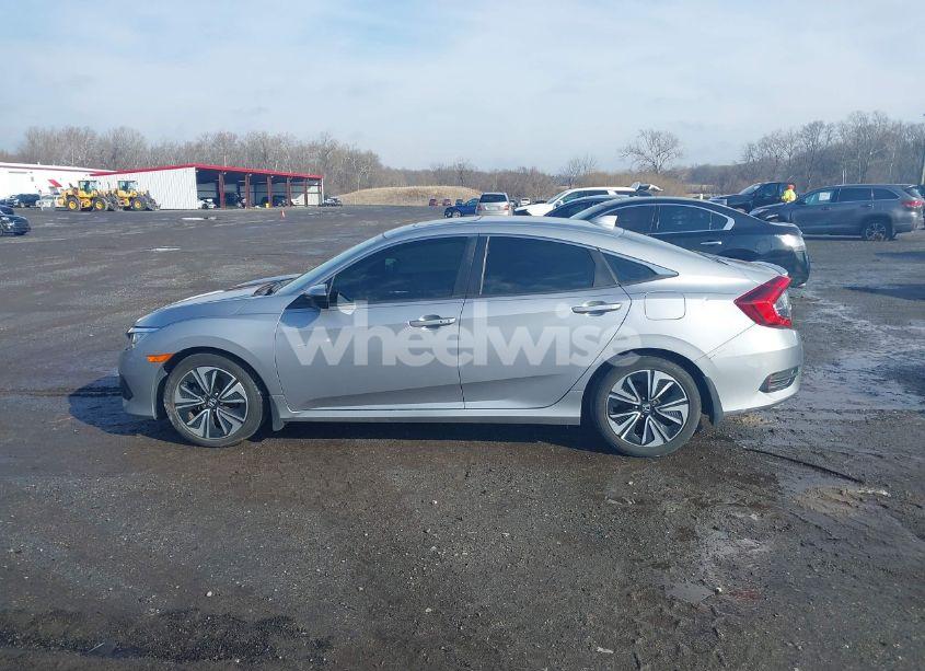Photo 14 of 2018 Honda Civic EX-L (VIN 2HGFC1F71JH642625)