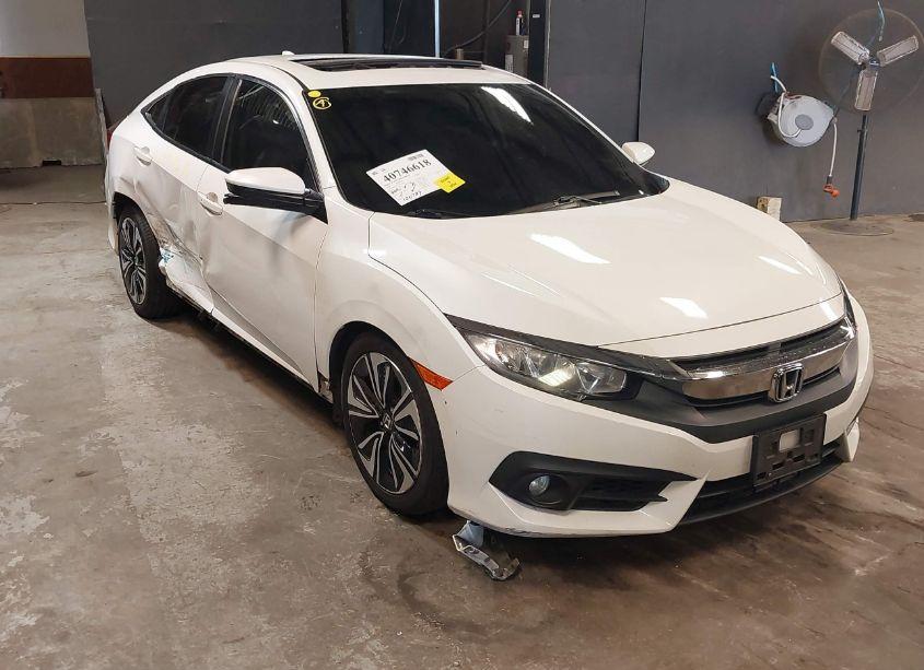 2018 Honda Civic EX-L (VIN 2HGFC1F71JH645363) main photo
