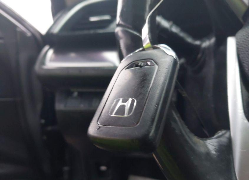 Photo 11 of 2016 Honda Civic EX-L (VIN 2HGFC1F72GH646501)