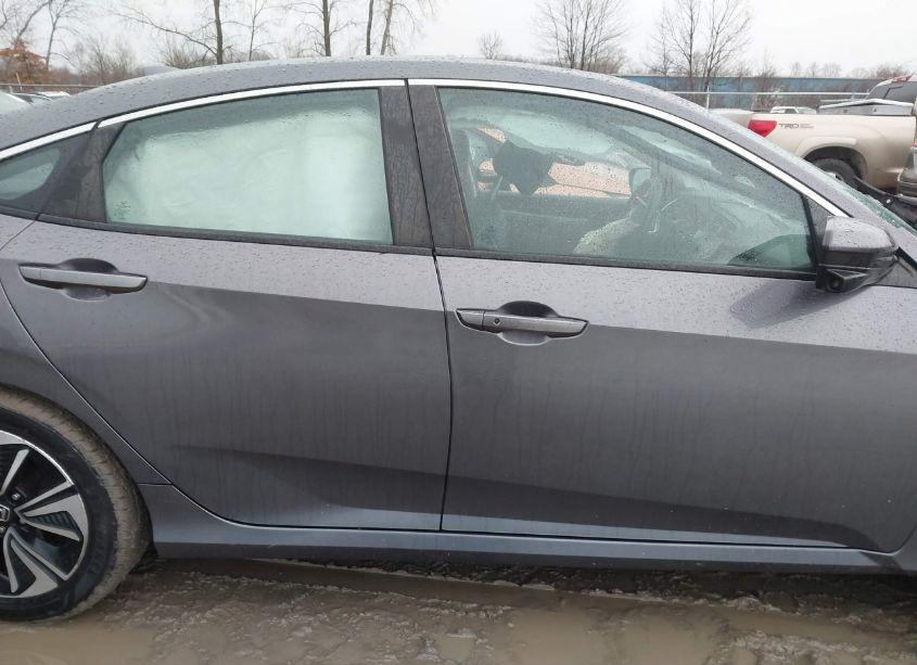 Photo 13 of 2016 Honda Civic EX-L (VIN 2HGFC1F72GH646501)