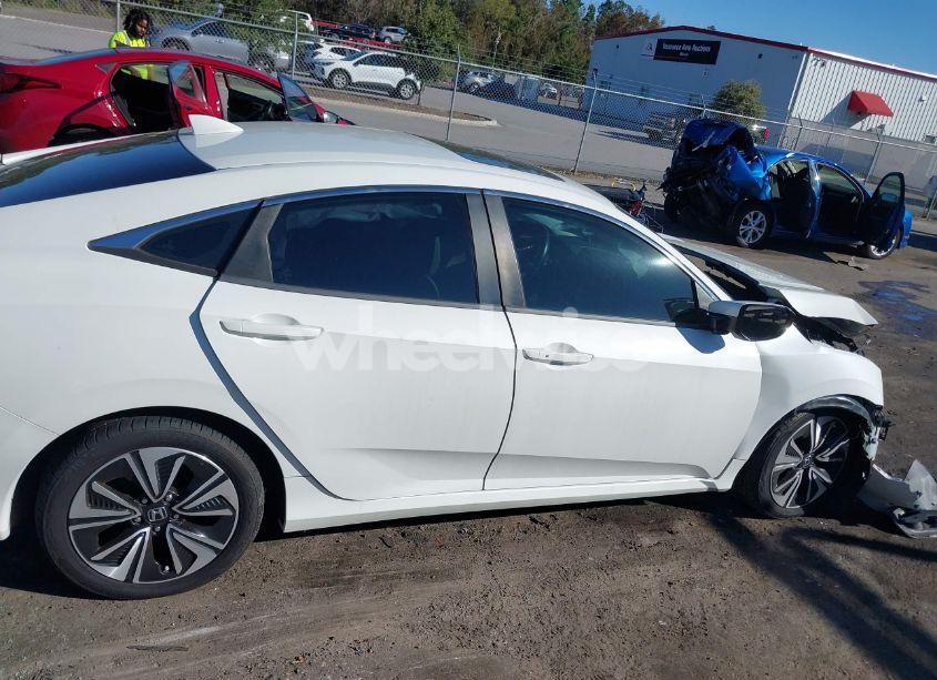 Photo 13 of 2016 Honda Civic EX-L (VIN 2HGFC1F72GH657434)