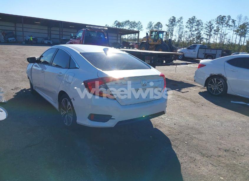 Photo 3 of 2016 Honda Civic EX-L (VIN 2HGFC1F72GH657434)