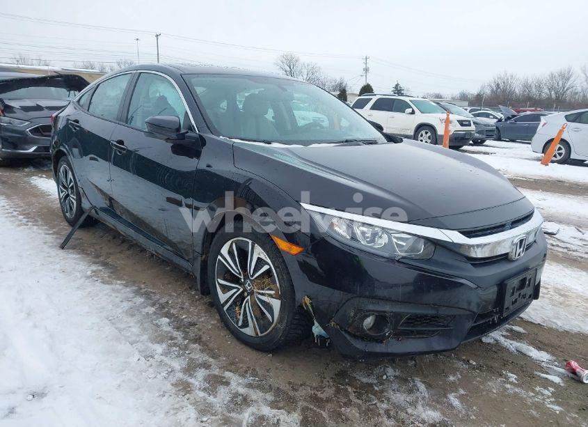 2017 Honda Civic EX-L (VIN 2HGFC1F72HH636701) main photo