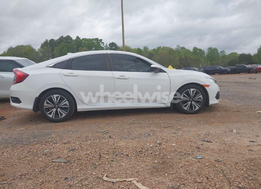 Photo 14 of 2017 Honda Civic EX-L (VIN 2HGFC1F72HH658763)
